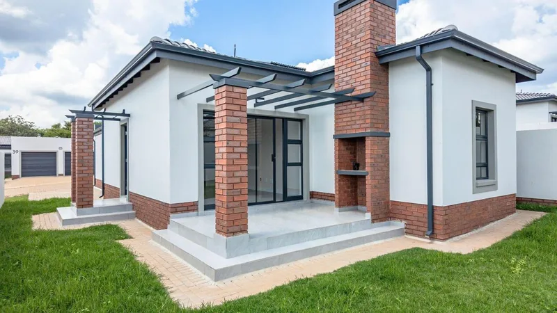 2 Bedroom House to rent in Rietvalleirand