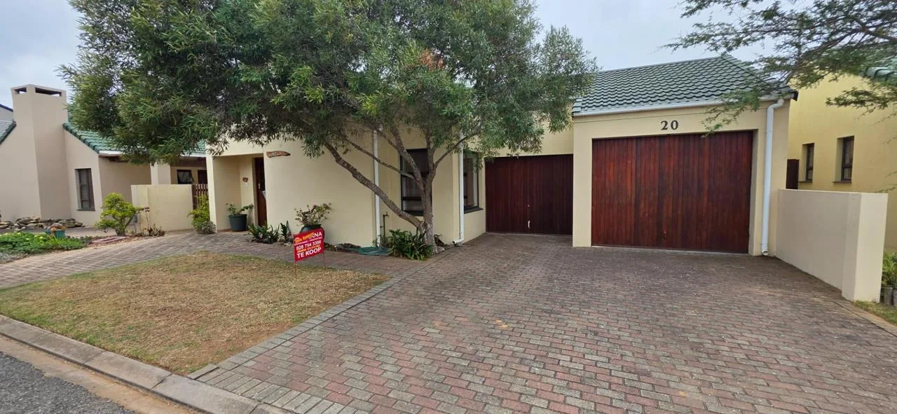 3 Bedroom House for sale in Stilbaai Wes