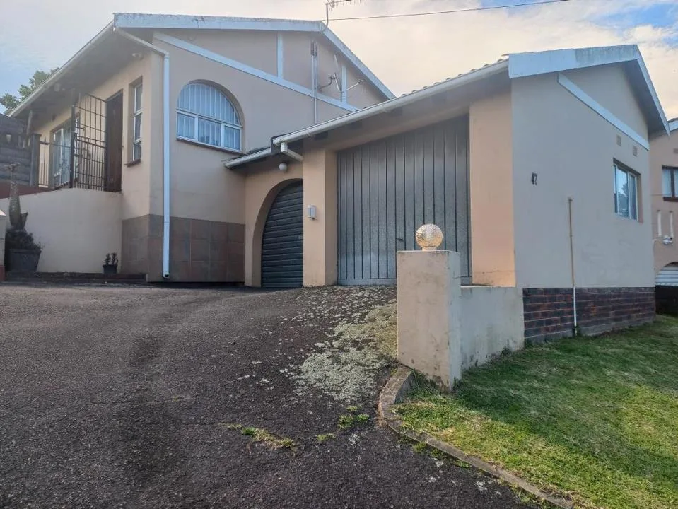 3 Bedroom House for sale in Escombe