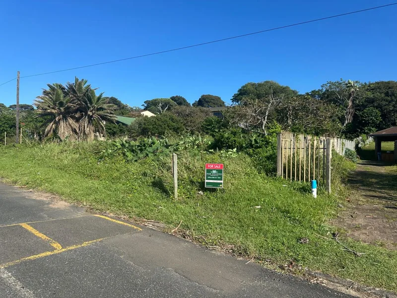 1 137 m² Land available in Leisure Bay