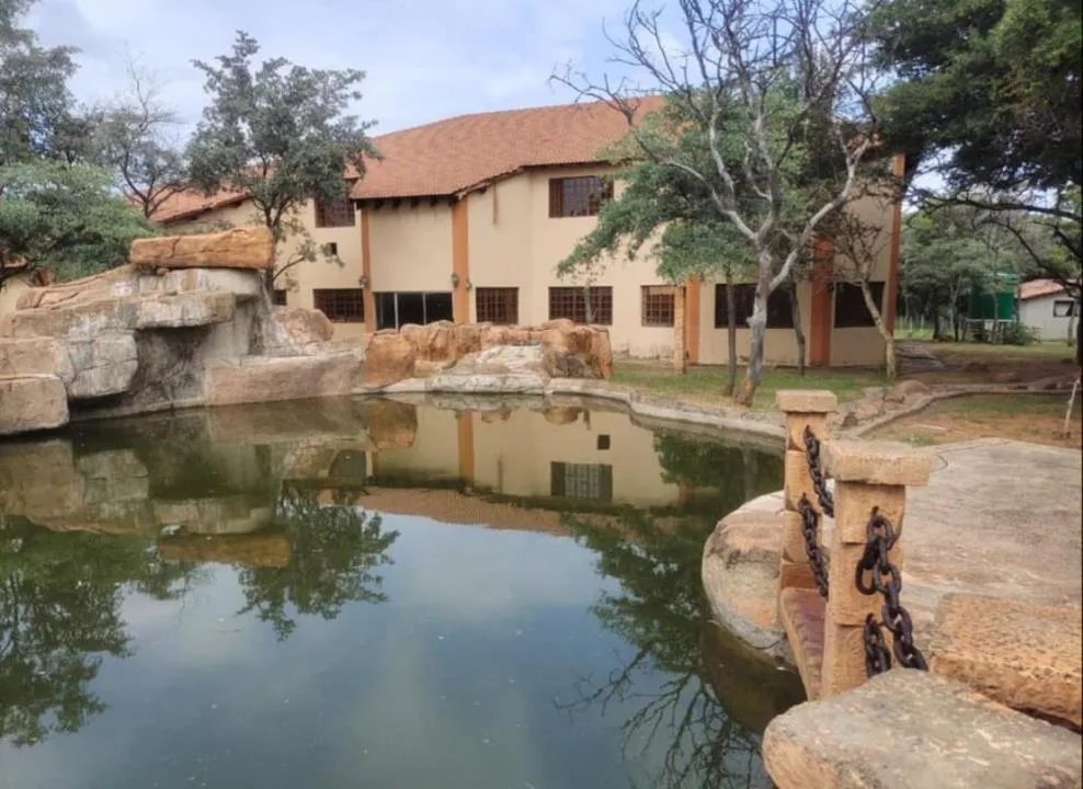 5 Bedroom House for sale in Thabazimbi