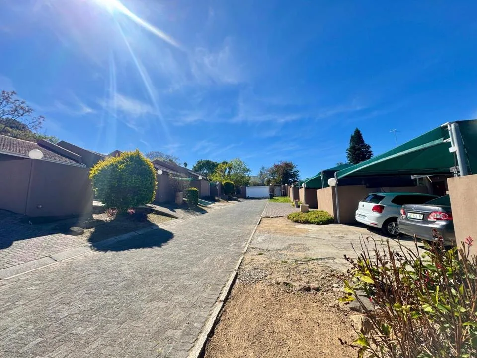 2 Bedroom Townhouse for sale in Headlands