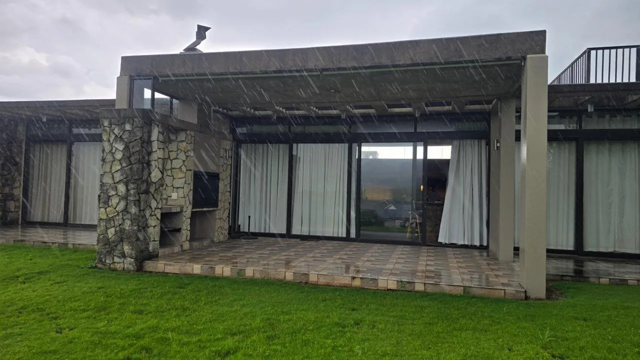 3 Bedroom House for sale in Cathkin Estate