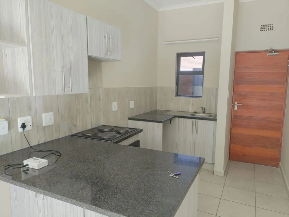 2 Bedroom Apartment / flat to rent in Montana