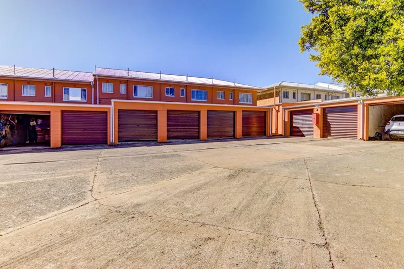 2 Bedroom Townhouse in Kempton Park Central