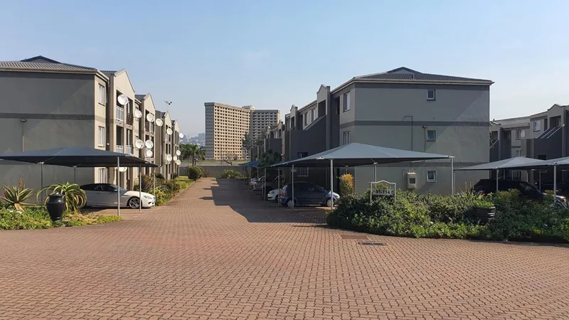 2 Bedroom Apartment / flat to rent in North Beach
