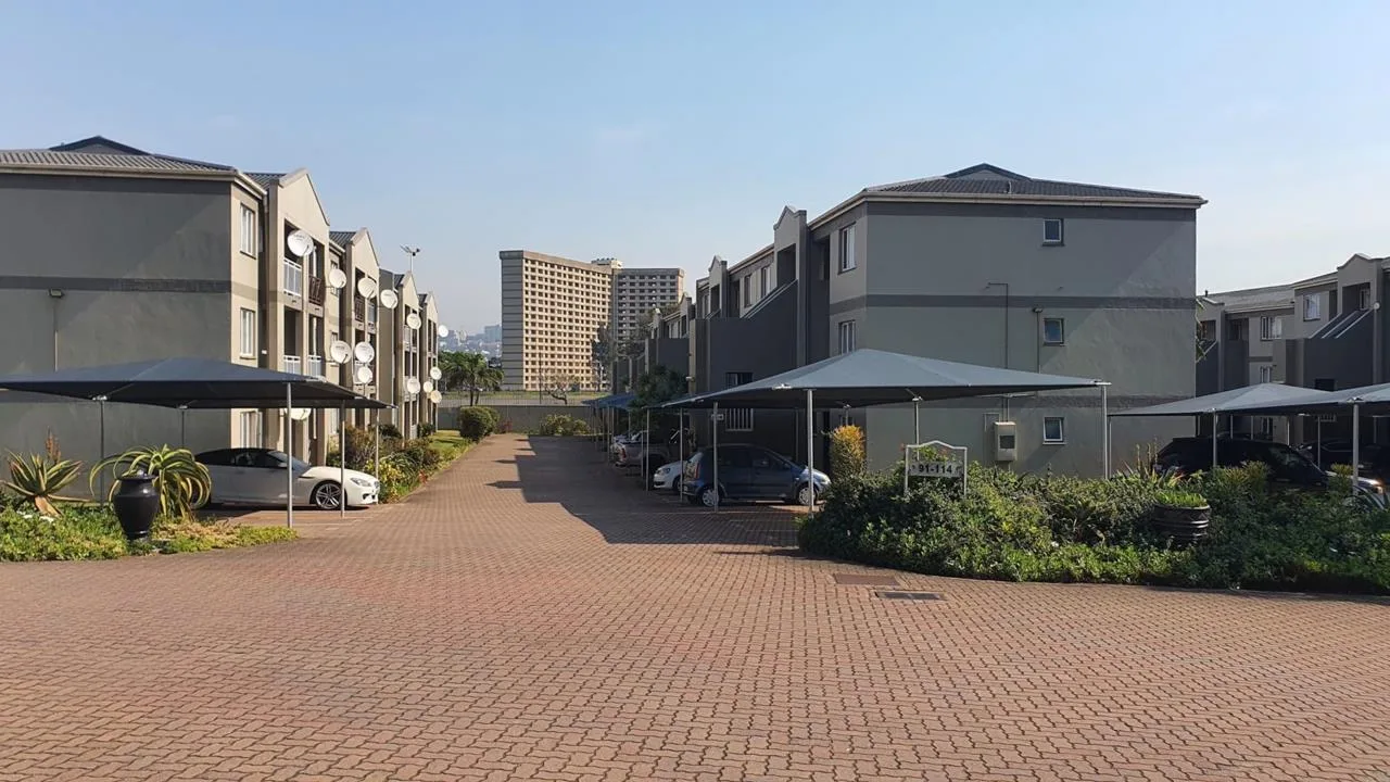 2 Bedroom Apartment / flat to rent in North Beach