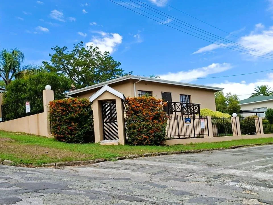 3 Bedroom House for sale in Somerset East