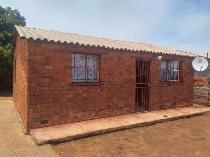 2 Bedroom House to rent in Pimville Zone 5