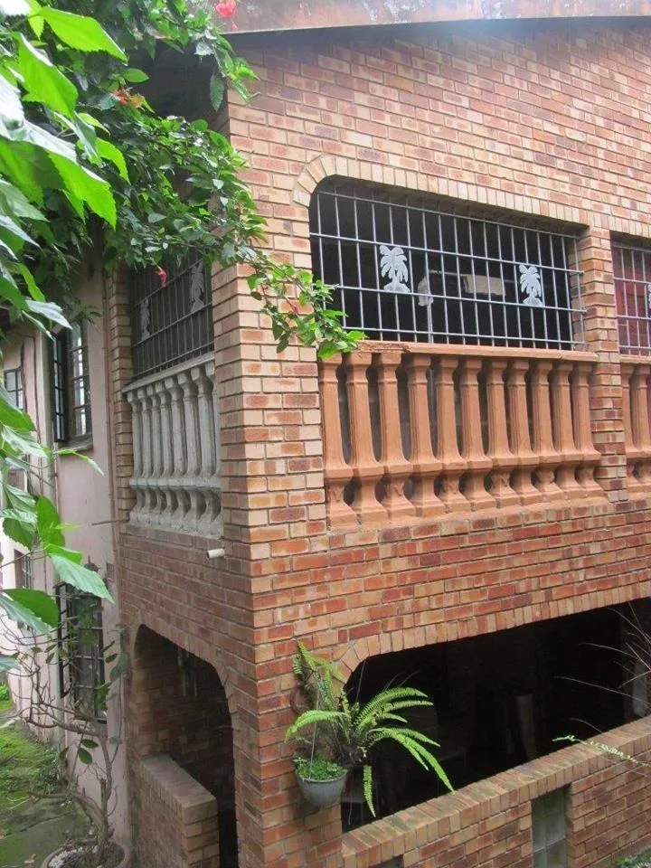 6 Bedroom House for sale in Sea View