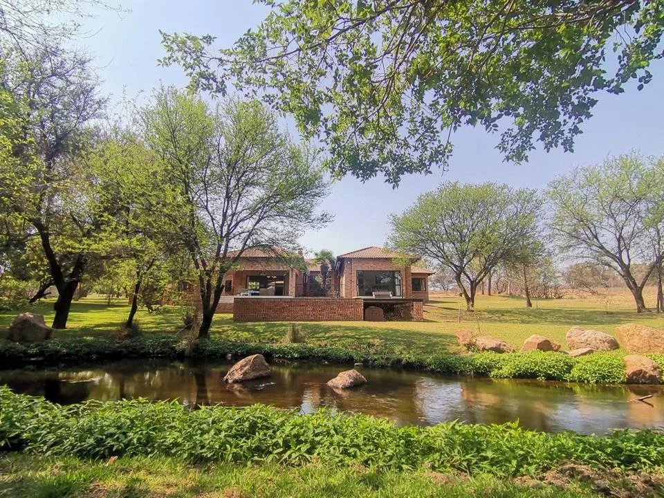 5 Bedroom House for sale in Parys