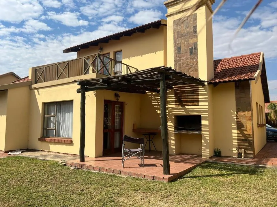 3 Bedroom Townhouse to rent in Waterval East