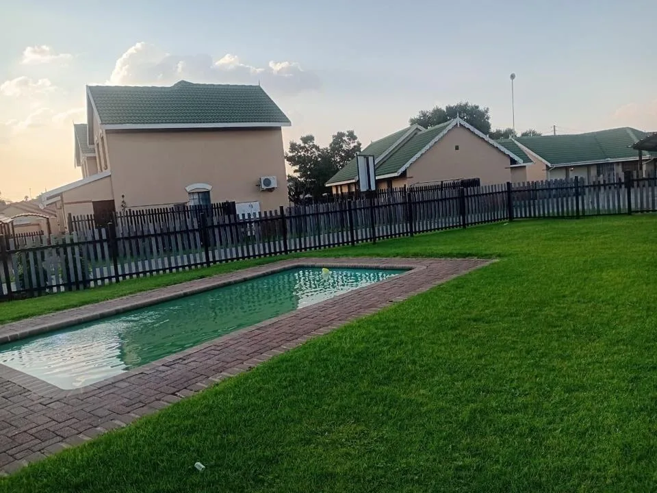 2 Bedroom Apartment / flat to rent in Reyno Ridge