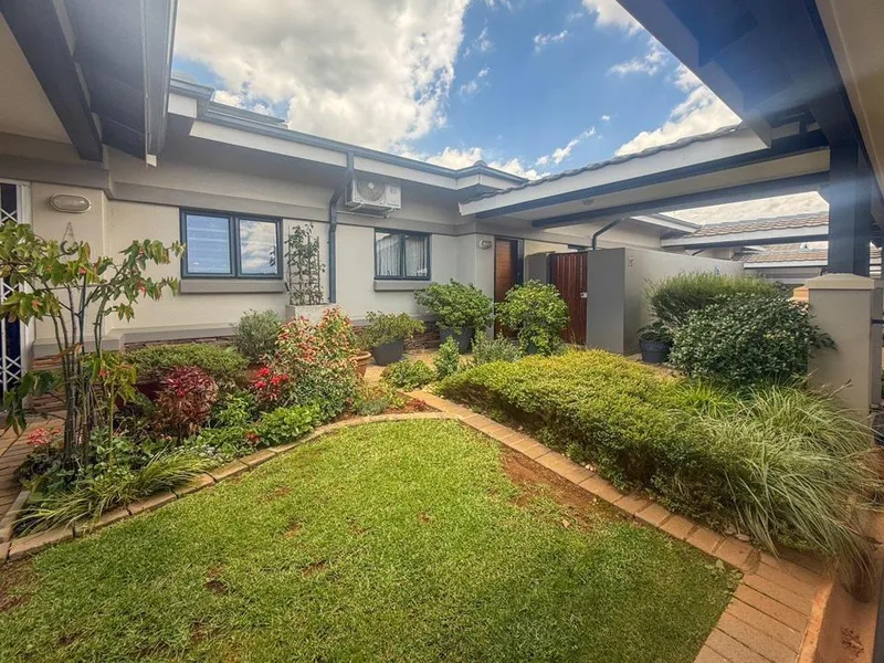 1 Bedroom Townhouse for sale in Eastlands Mature Lifestyle Estate