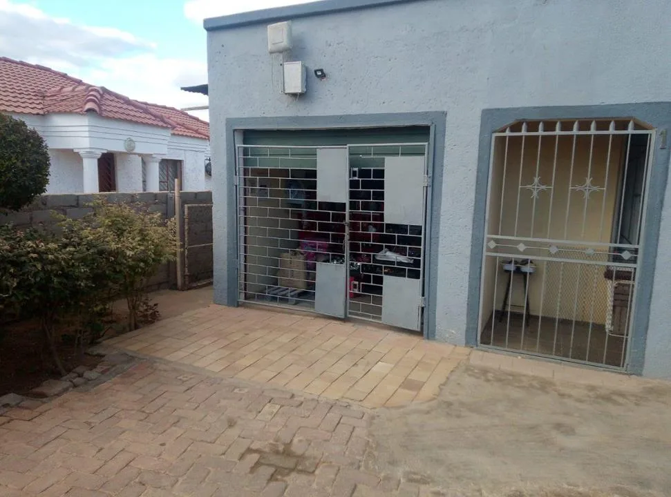 2 Bedroom House for sale in Seshego
