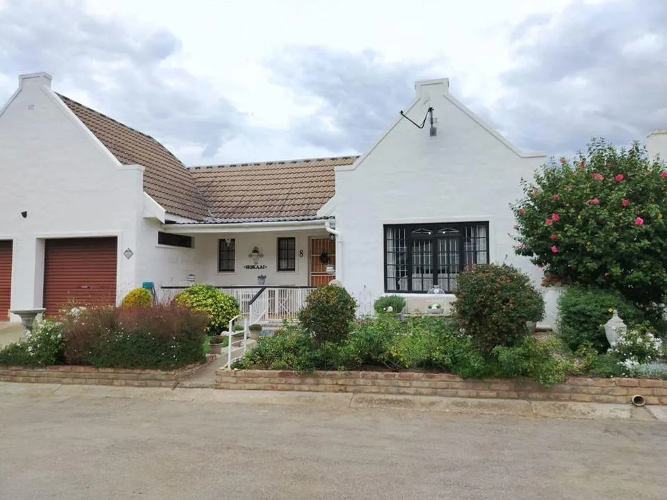 2 Bedroom House for sale in Somerset East