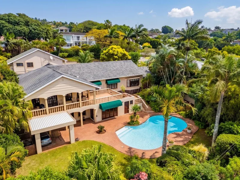 Property for sale in La Lucia