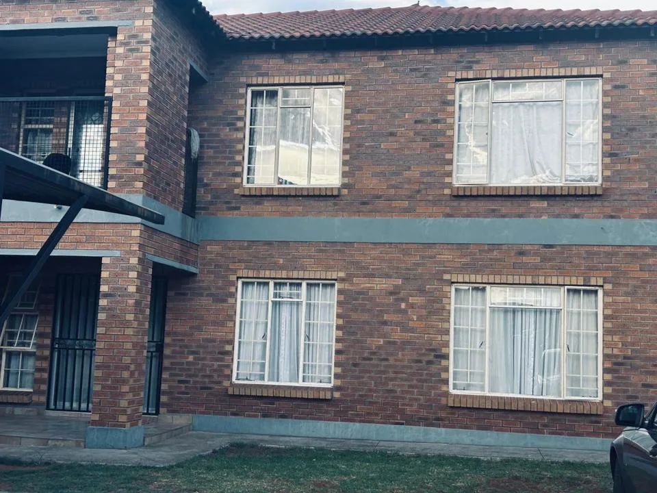 3 Bedroom Apartment / flat for sale in Waterval East