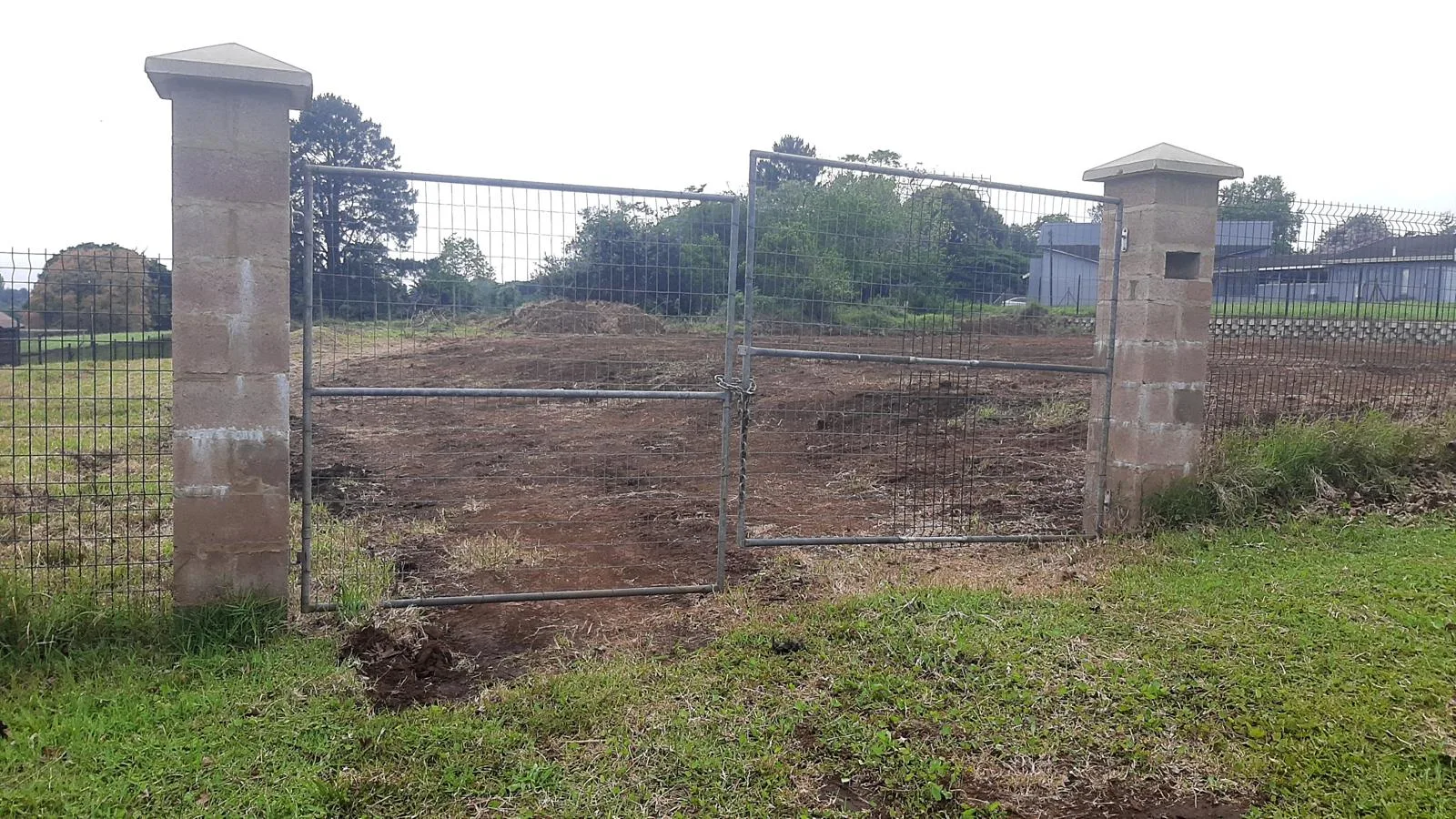 2 056 m² Land available in Gillitts
