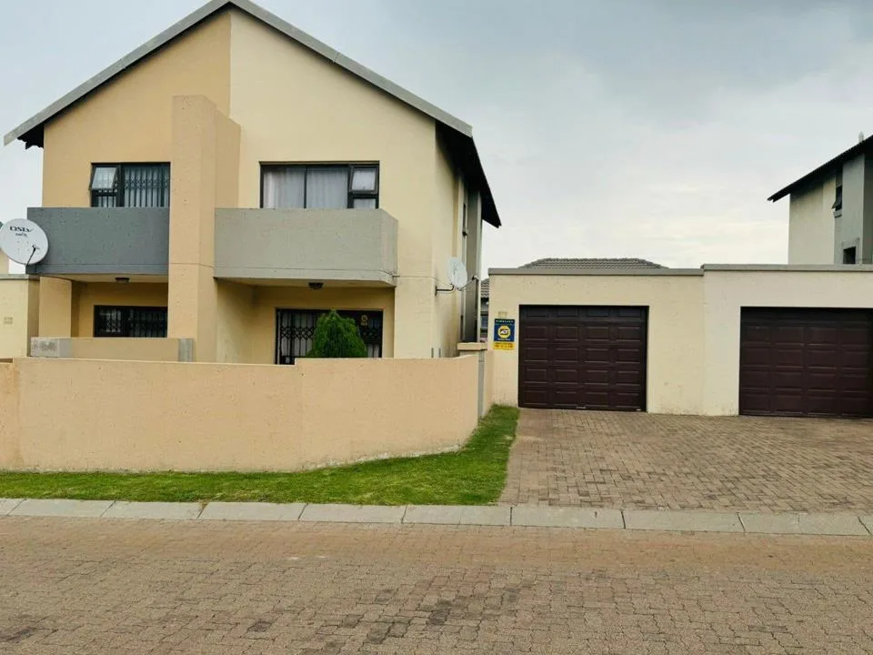 2 Bedroom Apartment / flat for sale in Tasbet Park