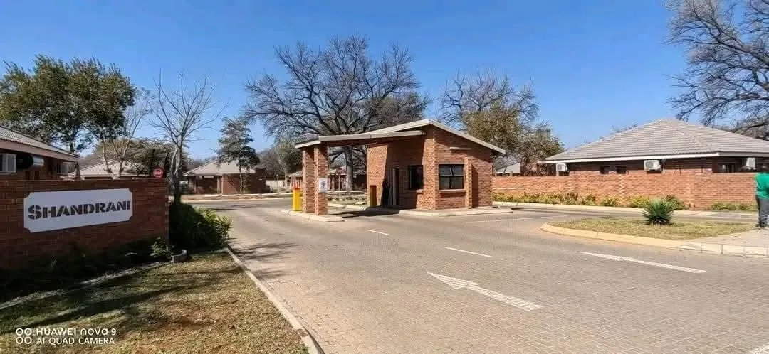 4 Bedroom Townhouse to rent in Onverwacht