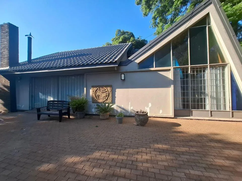 5 Bedroom House for sale in Delmas