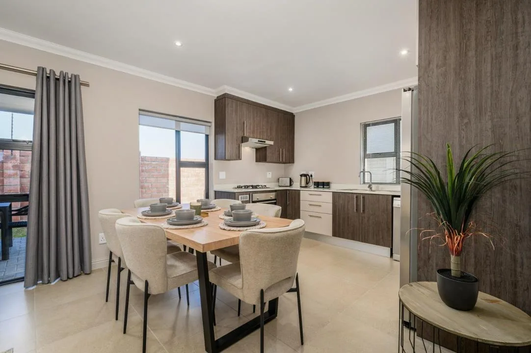 3 Bedroom Townhouse for sale in Westbrook