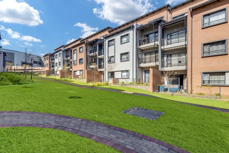 2 Bedroom Apartment in Waterfall
