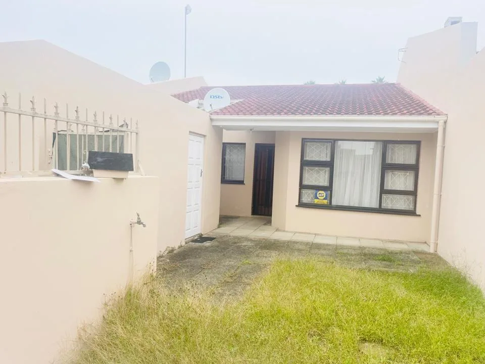 2 Bedroom House for sale in Quigney