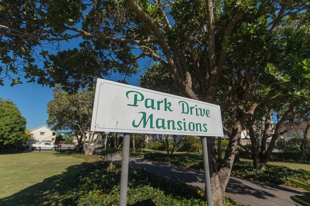 2 Bedroom Apartment / flat for sale in St Georges Park