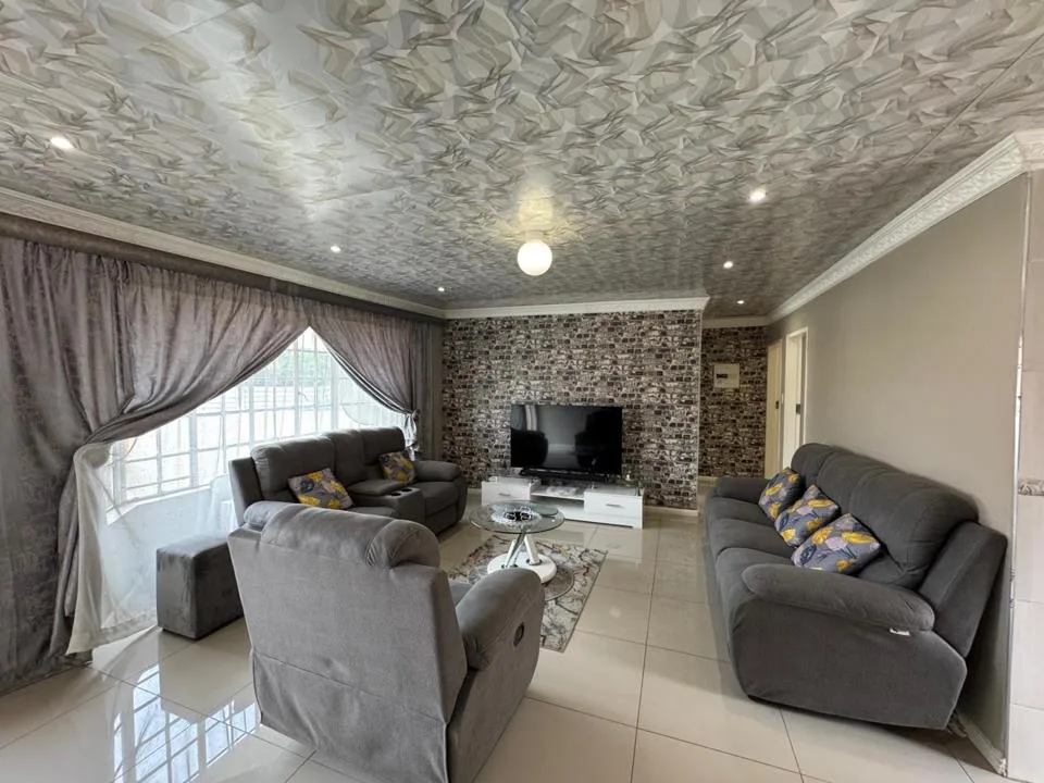 2 Bedroom Townhouse for sale in Norkem Park