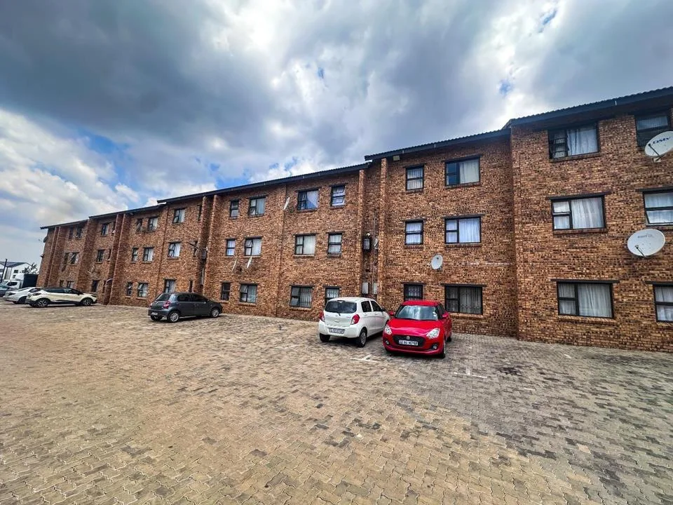 2 Bedroom Apartment / flat for sale in Witfield