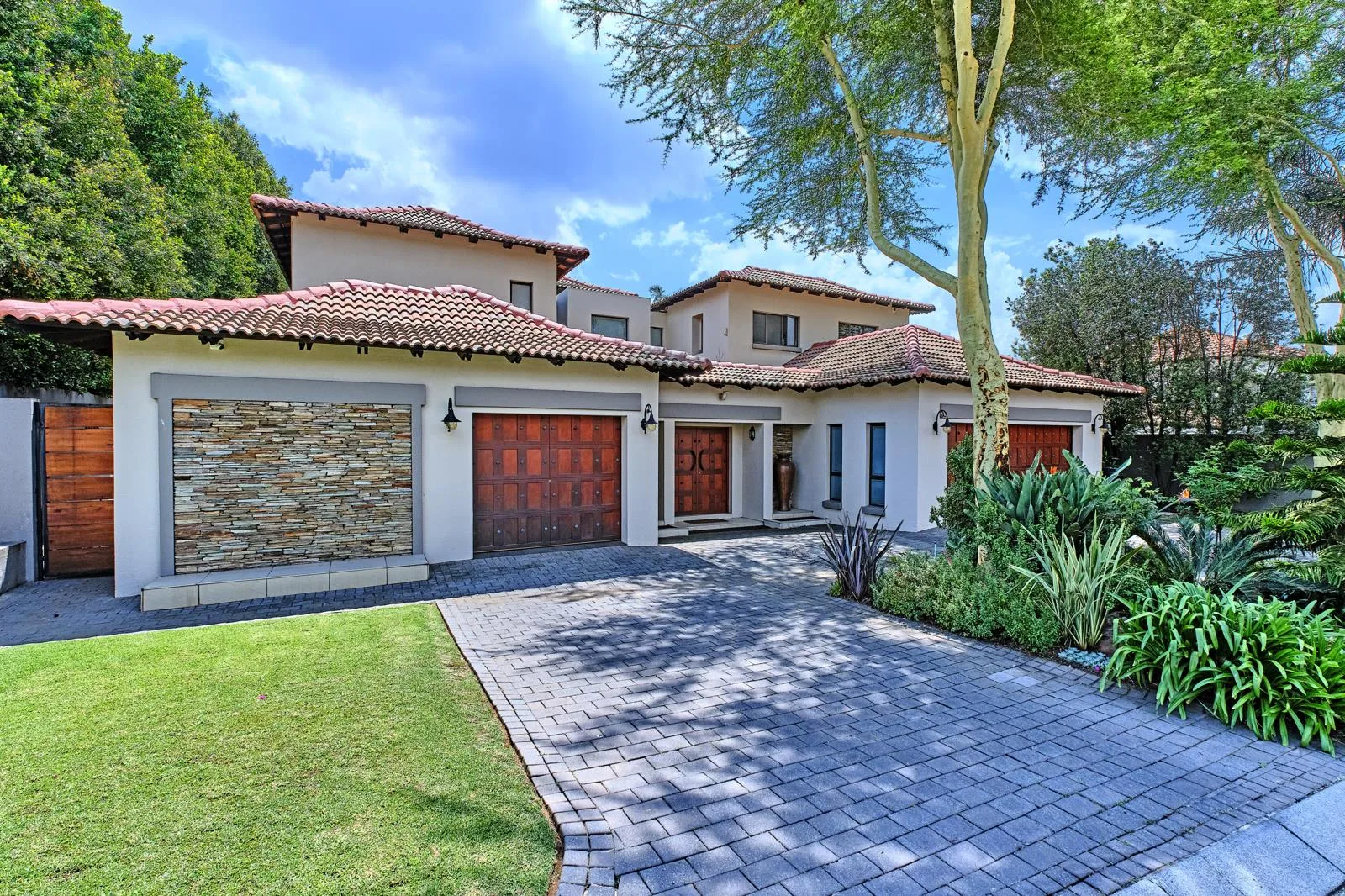 Property for sale in Thornhill Estate