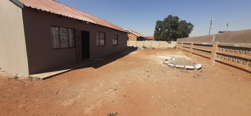 3 Bedroom House in AP Khumalo