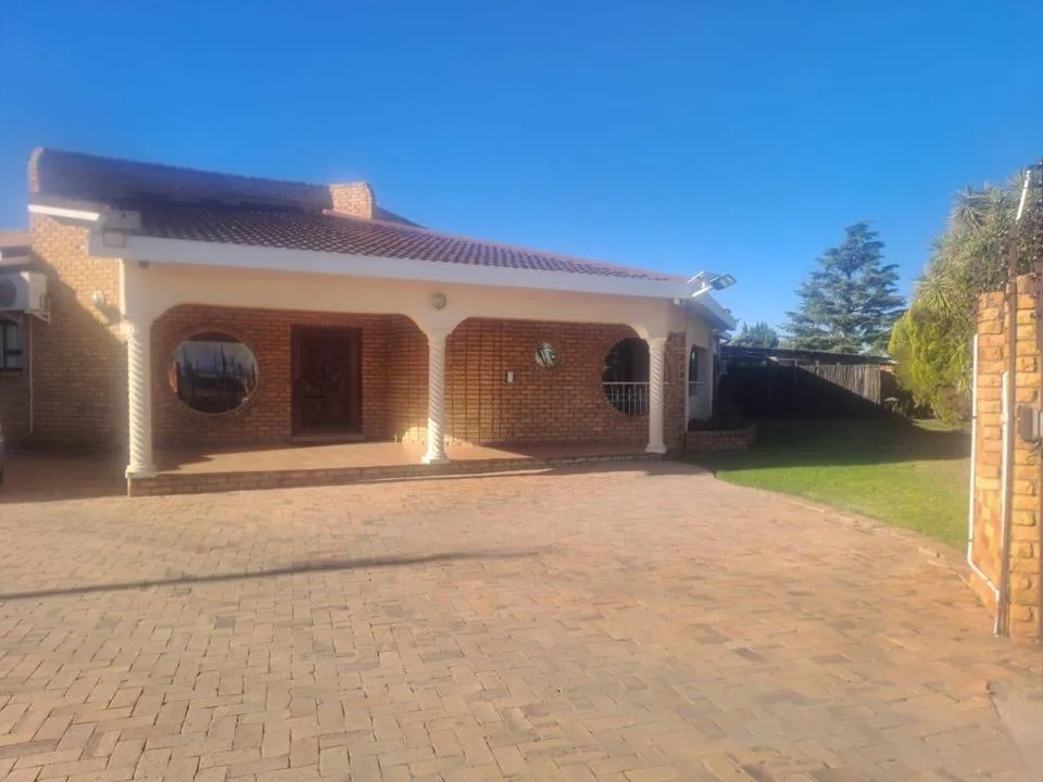 3 Bedroom House for sale in Lichtenburg
