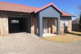 1 Bedroom Townhouse to rent in Secunda