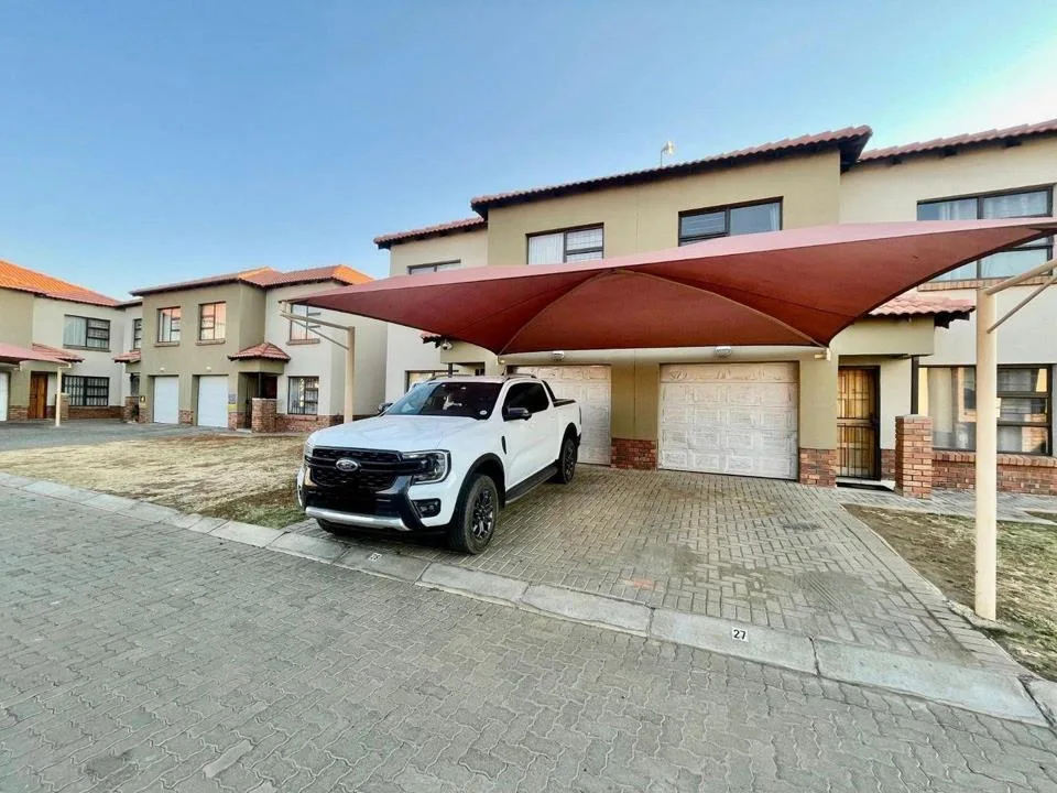 3 Bedroom Townhouse for sale in Waterval East