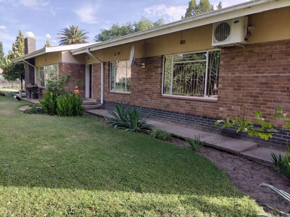 4 Bedroom House for sale in Douglas