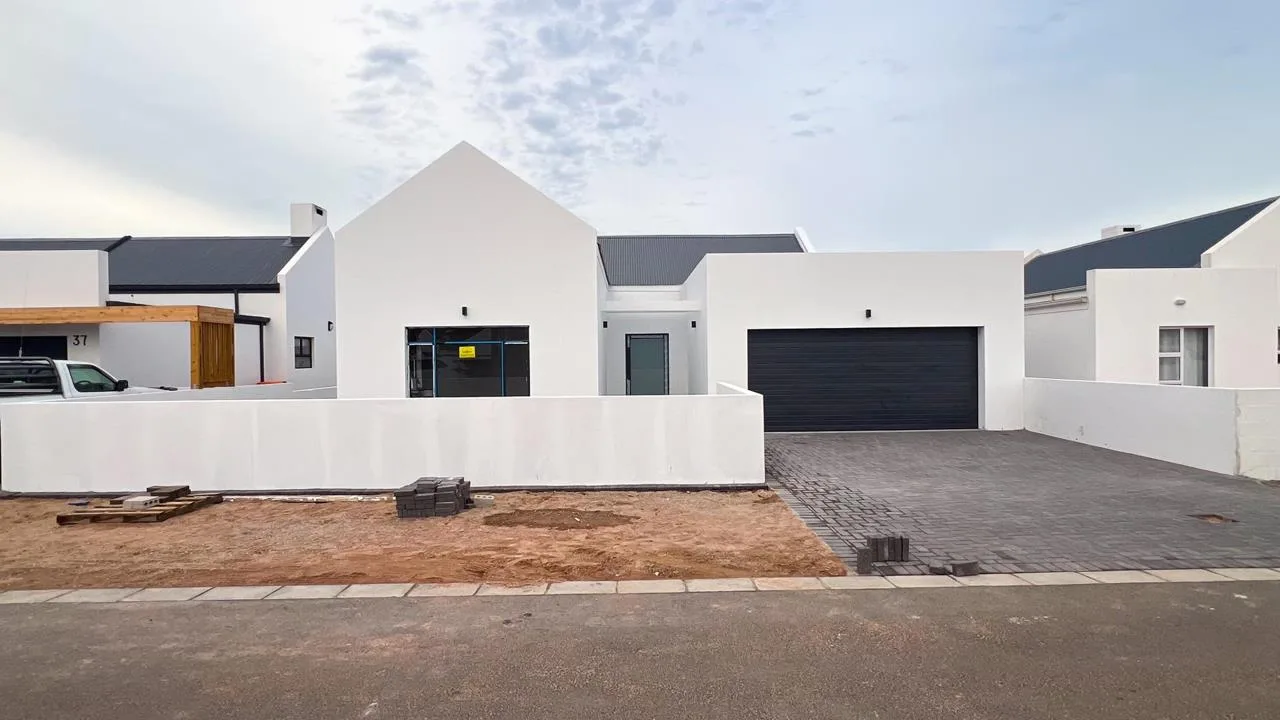 3 Bedroom House for sale in Britannia Beach Estate