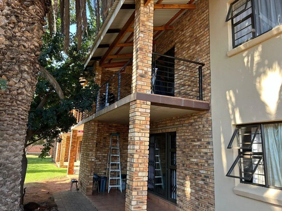 1 Bedroom Apartment / flat for sale in Rhodesdene