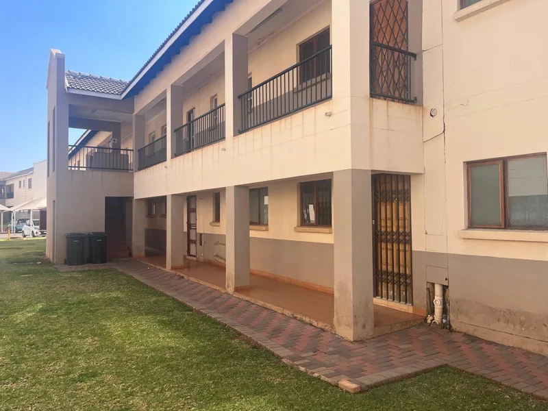 2 Bedroom Apartment in Akasia