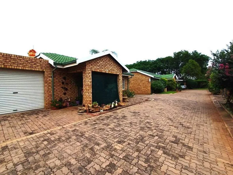 1 Bedroom Townhouse for sale in Bela Bela