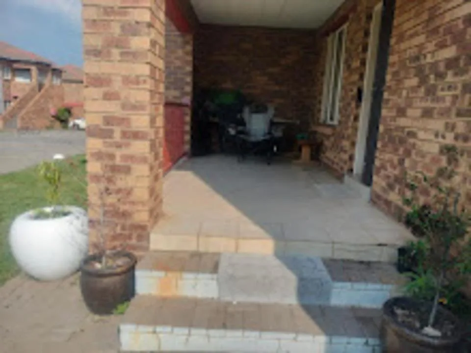 2 Bedroom Apartment / flat for sale in Erand Gardens