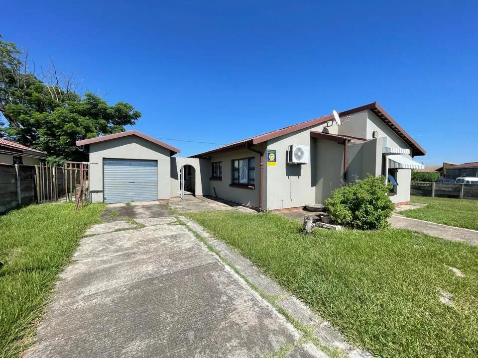 3 Bedroom House for sale in Acaciaville