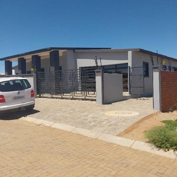 3 Bedroom House for sale in El Toro Park