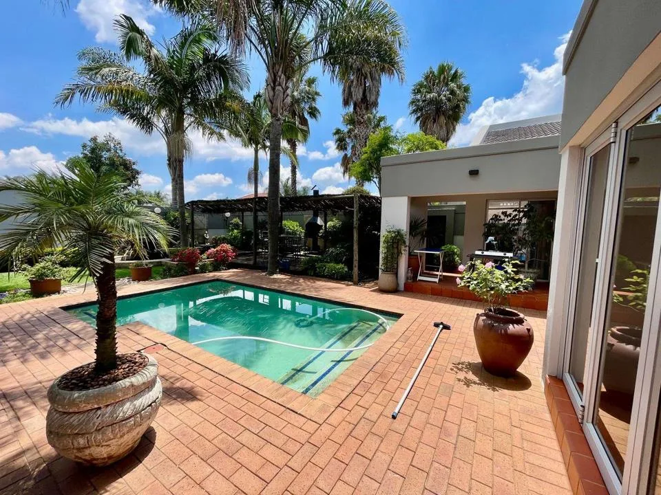4 Bedroom House for sale in Brentwood Park