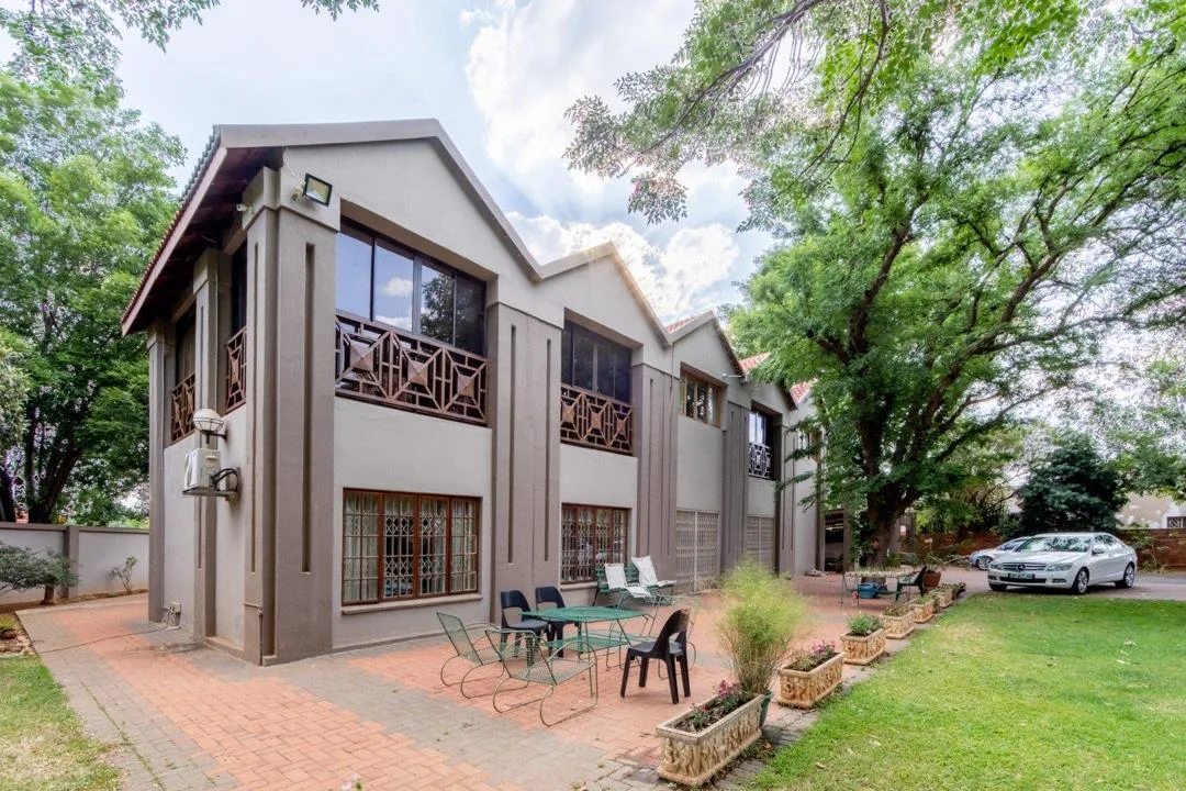 5 Bedroom House for sale in Stilfontein Ext 4