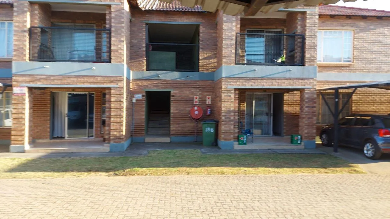 3 Bedroom Apartment / flat for sale in Waterval East