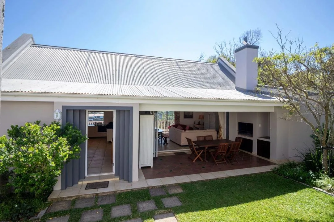 5 Bedroom House for sale in Kenton On Sea