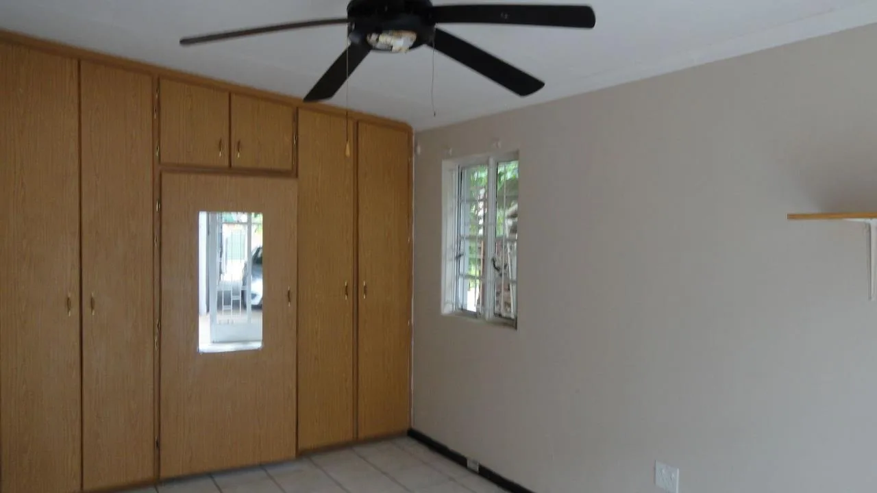 1 Bedroom House to rent in Potchefstroom Central
